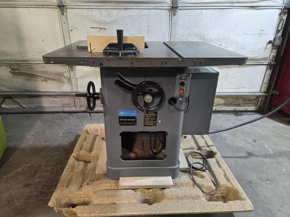 USED 1977 ROCKWELL 34-466 10" UNISAW TABLE SAW