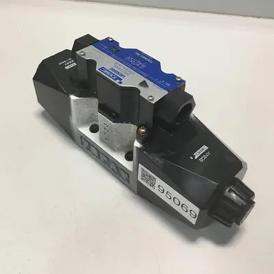 USED VICKERS DG4V56CMP7LH740