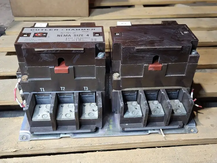 Used CUTLER-HAMMER C50FN3 Switchgears British Columbia CA | Lenmark #409384