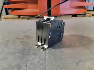 NEW CUTLER-HAMMER BAB2020H