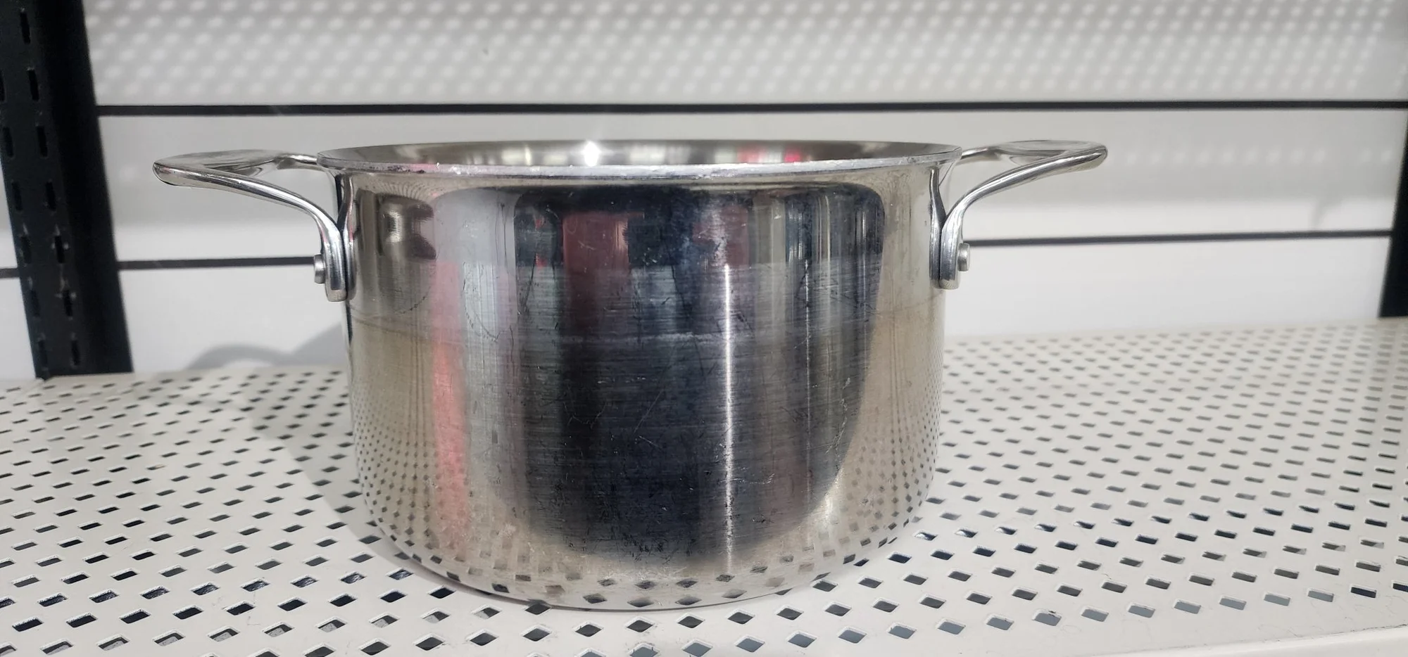 Used Tablecraft Tablecraft CW7004 3 qt Tri Ply Sauce Pan w/ Loop Handles Pans Illinois US | Falcon Restaurant Supply #1375777