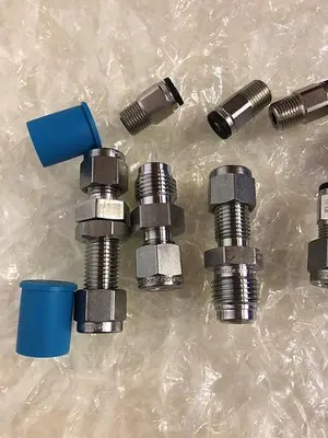 SWAGELOK VCR FITTING