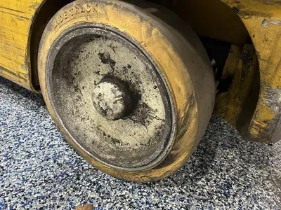 Used 2017 YALE GLC030VX Liquid Propane Forklifts Illinois US | Somerset Equipment Sales #1546284