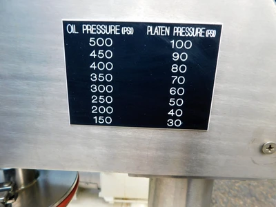 USED ROSS DISCHARGE PRESS DS-1/2