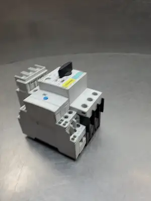 USED Siemens 3RV1021-1DA10 SIRIUS Manual Starter Motor Protector, 3.2A