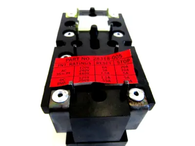 NEW HUBBELL 28318-005 PUSHBUTTON SWITCH 2020-PG5 28318005