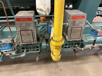 USED 2002 CLEAVER BROOKS CBI200-350-015