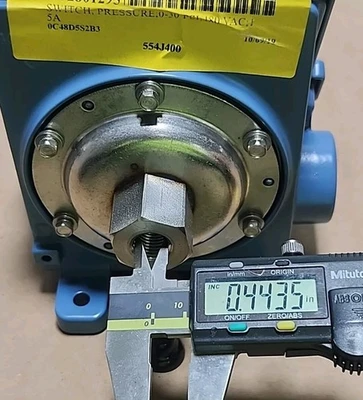 NEW United Electric Controls J400-554