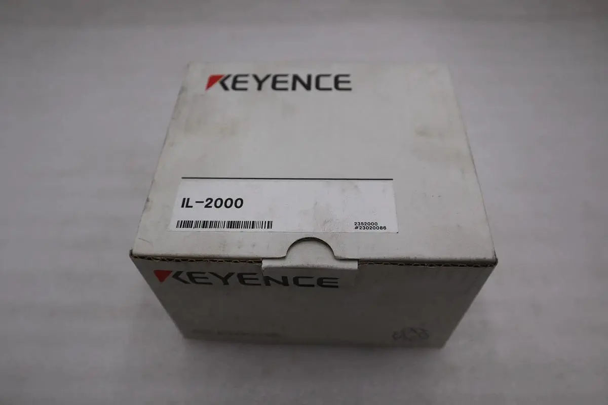 New Box Keyence IL-2000 IL2000 Laser Sensor 1000 to 3500MM Measuring Distance