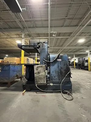 USED BRITISH MOLDING MACHINE MODEL NL777 TYPE BT7 JOLT ROLLOVER