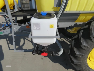 New | in-Stock 2026 CROPCARE AGX500 Sprayers Pennsylvania US | Zimmerman Farm Service #1409978