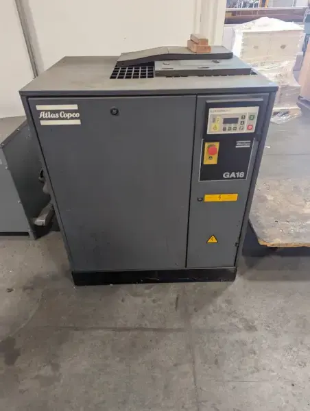 1998 Atlas Copco GA18 25HP compressor with dryer