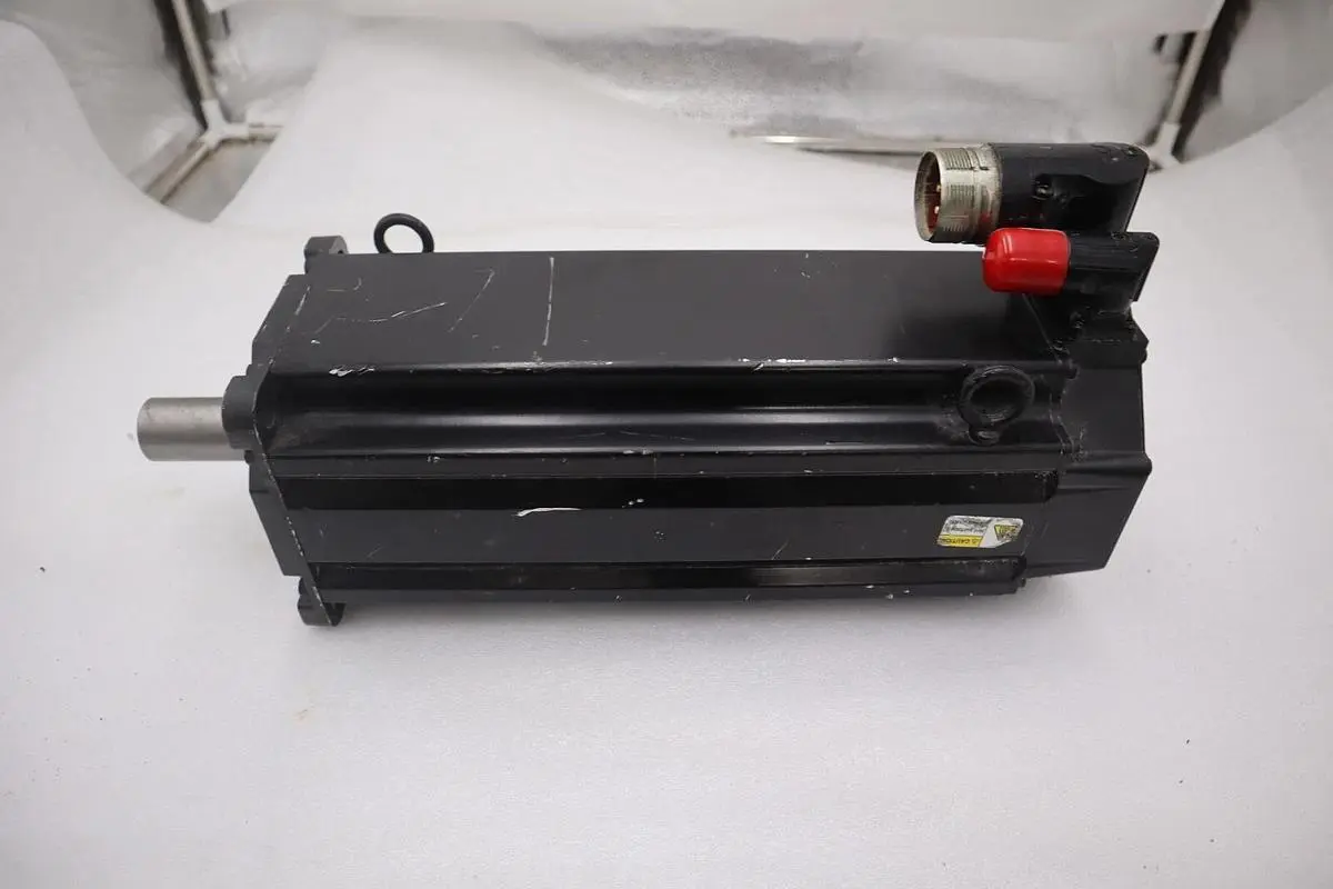 ALLEN BRADLEY AB KINETIX Rotary Servo Motor MPL-B580J-MJ74AA STOCK S-123