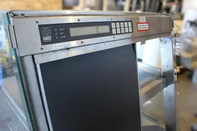 HARDT 36" Heated Merchandiser - GREAT FOR CHICKEN - HOT FOOD ITEMS