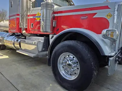 USED 2012 PETERBILT 388
