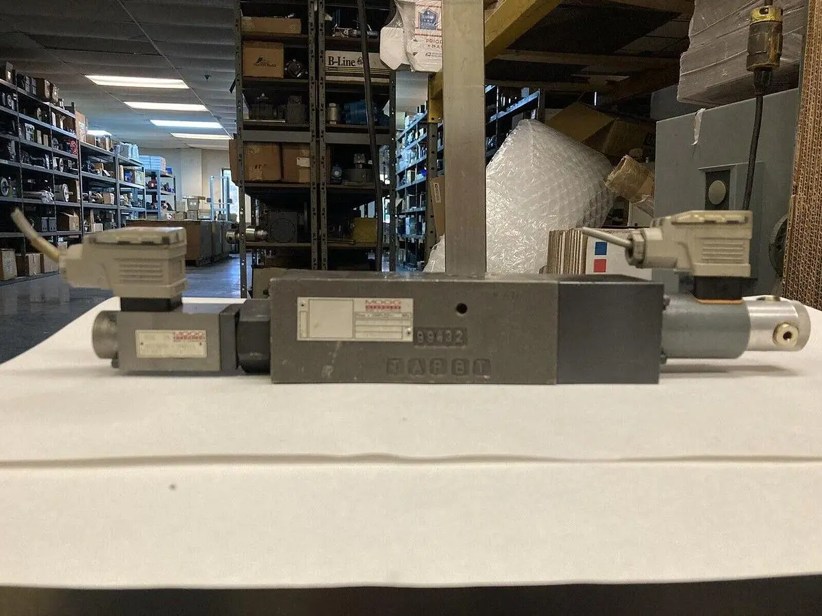 USED MOOG XZB10190-000-21