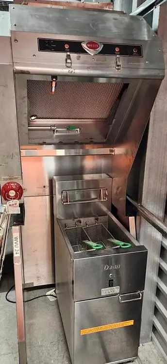 Used WELLS _UNKNOWN_ Ductless Fume Hoods British Columbia CA | Surrey Food Equipment #779018