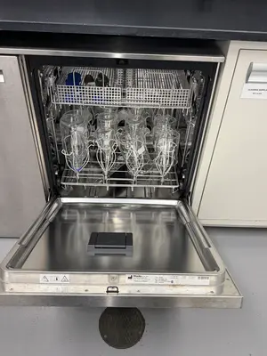Used _UNKNOWN_ _UNKNOWN_ Lab Washers Rhode Island US | Federal Equipment Company #1347678