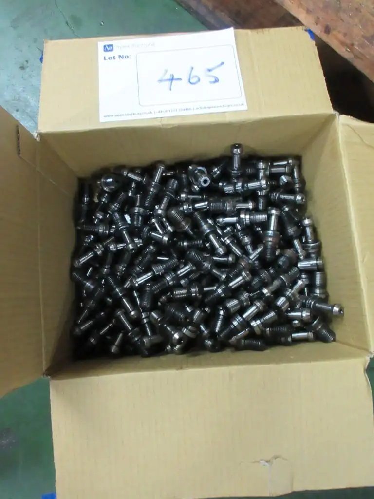 Used _UNKNOWN_ _UNKNOWN_ Retention Knobs TW | Apex Group #1551825