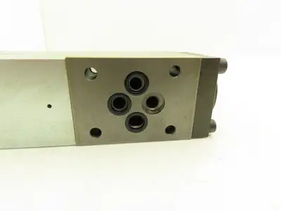 Wandfluh AK4Z60A Pneumatic Solenoid Operated Hydraulic 4/2 Spool Valve 5000 PSI