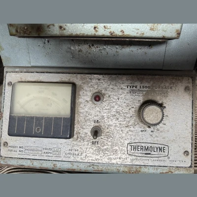 USED THERMOLYNE F-D1525M