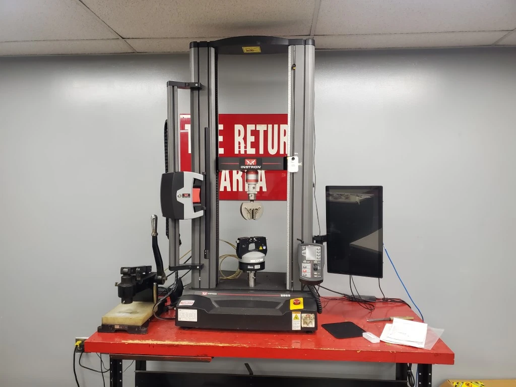 Instron Tensometer Model 5965