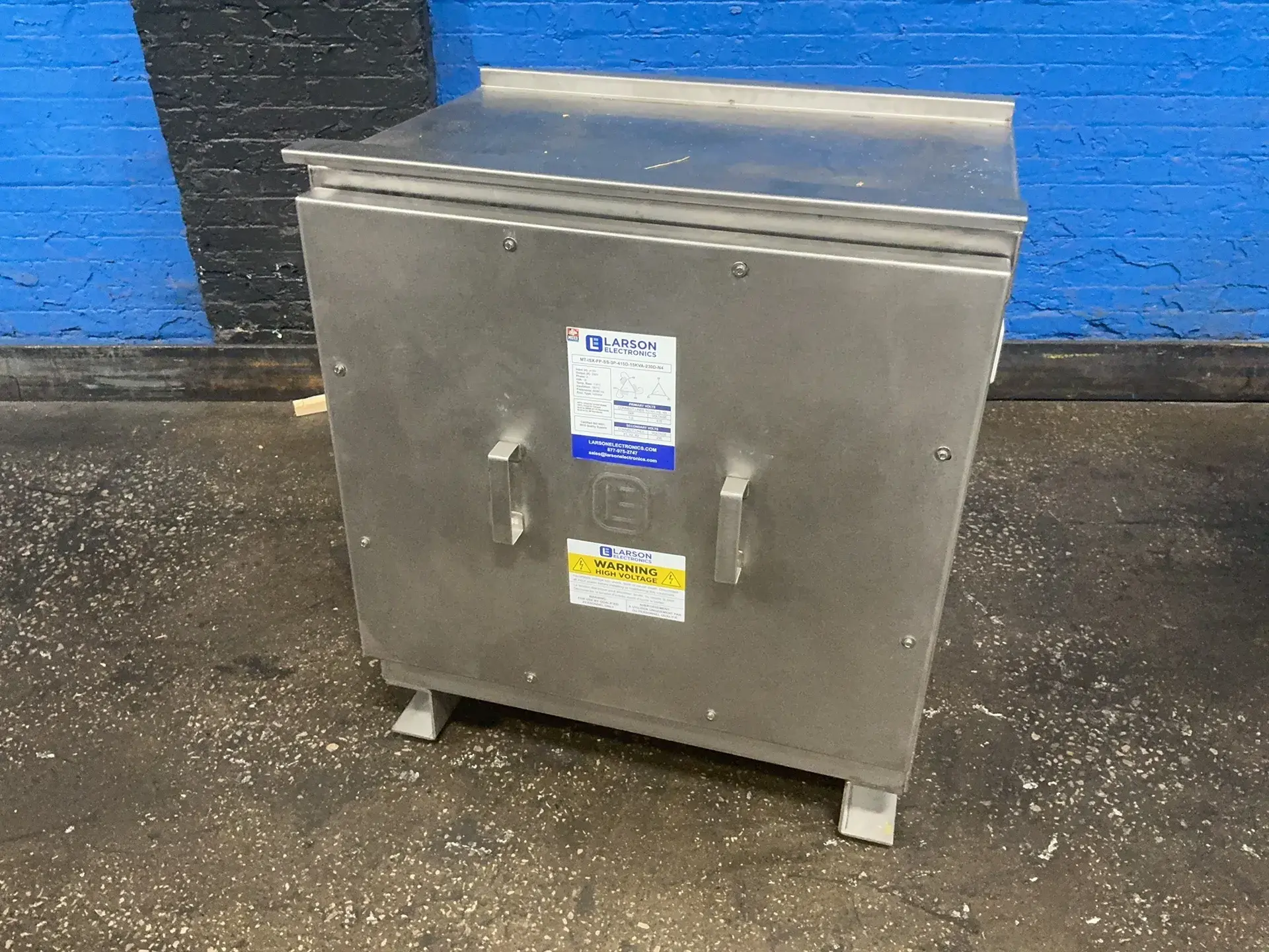 Used LARSON ELECTRIC MTISXFPSS3P415F15KVA230DN4 Distribution Transformers Ohio US | HGR 24 #1493743