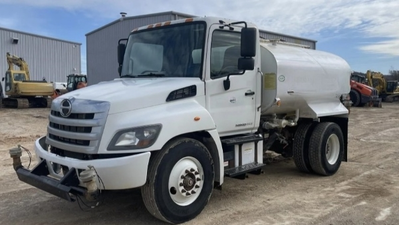 USED 2017 Hino 338