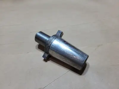 USED UNIVERSAL ENGINEERING 80342