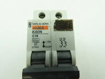 Merlin Gerin K60N C16 Multi 9 Circuit Breaker 2-Pole 16 Amp 400V 27913  LOT OF 3