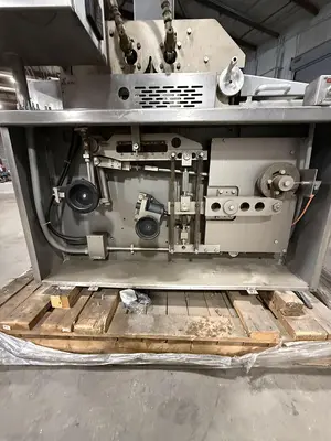 USED 2000 APV 591/2