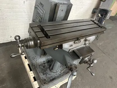 Bridgeport 9" x 32" 1 HP, 8-Speed Ram Type J-Head Vertical Milling Machine & R8 Collets