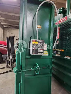 USED PTR 2300HD VERTICAL BALER