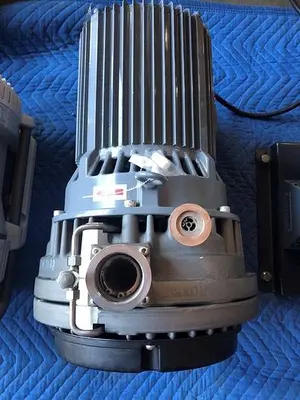 SCROLL MEISTER ISP-500C VAACUUM PUMP