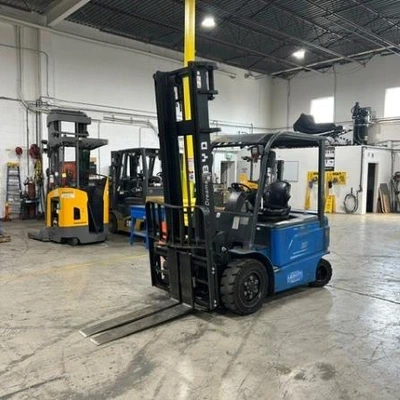 Used 2020 BYD ECB35 4-Wheel Sit down Electric Counterbalance Forklifts British Columbia CA | Leavitt Machinery #1443732