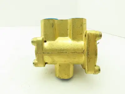 Honeywell Skinner LP8RBM4150 Brass Solenoid Valve 3-Way NC 120V 150 PSI 1/2" NPT