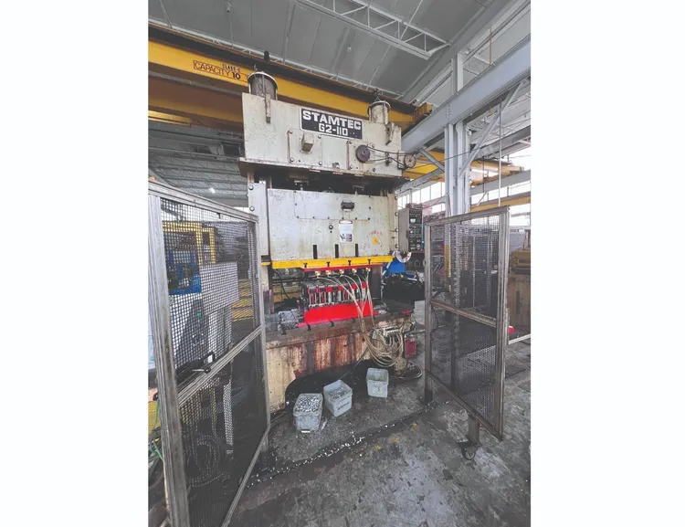 Used 1987 STAMTEC G2-110 Gap Frame (OBS) Presses Michigan US | Universal Press & Machinery (UPM) #347218