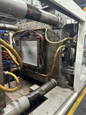 2019 UBE 2200MMX-470 Horizontal Plastic Injection Molding Machines | JYC MACHINERY (7)