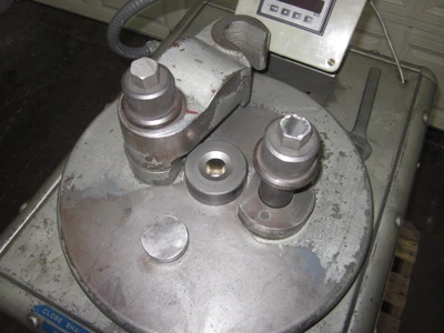Applied Research Laboratories Briquetting Lab Press