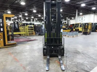 USED 2020 CLARK TMX25
