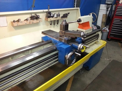 USED 1986 CLAUSING COLCHESTER