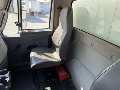 Used 2018 INTERNATIONAL 4300 SBA4X2 Box trucks Indiana US | Miedema Asset Management Group #1414684