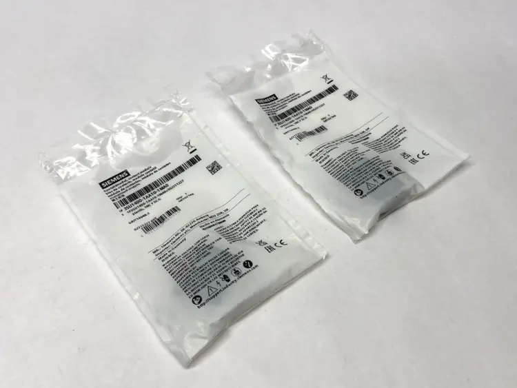 New | in-Stock SIEMENS CONTACT MODULE 1NC LOT OF 2 Industrial Controls | Maverick Industrial Sales #1104530