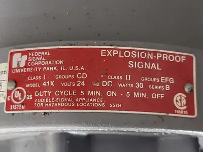 Used FEDERAL SIGNAL CORPORATION 27XST Lighting British Columbia CA | Lenmark #914064