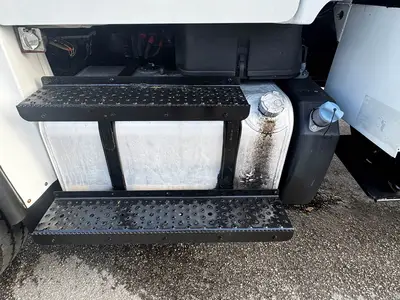 Used 2017 FREIGHTLINER M2 106 Tractors & Trailers Florida US | Truck and Van Outlet #1506267