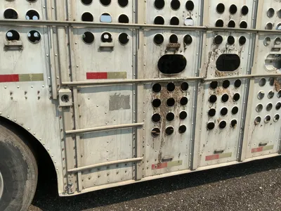 Used 2007 MERRITT 53' ALUMINUM LIVESTOCK Agricultural Trailers Michigan US | Miedema Asset Management Group #1328961