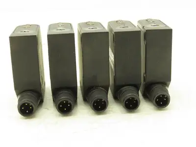 Balluff BOS0089 Cubic Diffuse Sensor w/Different Light Types 60cm Range Lot of 5