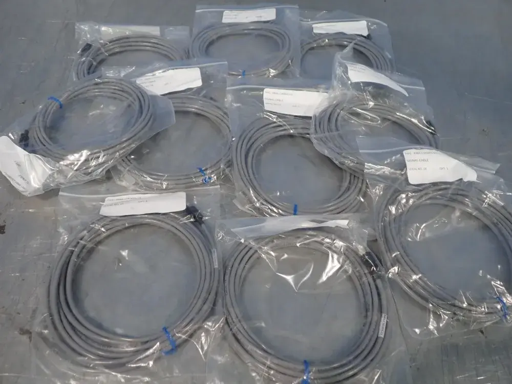 NEW OMRON R88ACSK005SU1