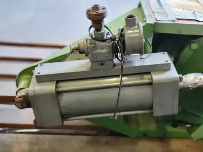 Rotary Airlock Valve P56-B1635 w/ control valve