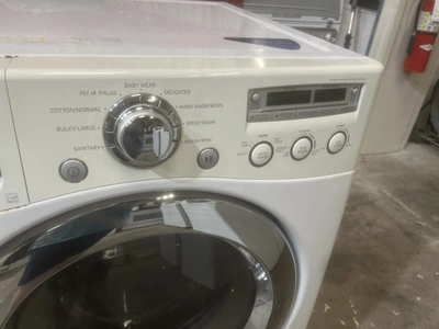 Used LG WASHER AND LG TROMM GAS DRYER FRONT LOAD Washers Michigan US | Miedema Asset Management Group #1344922